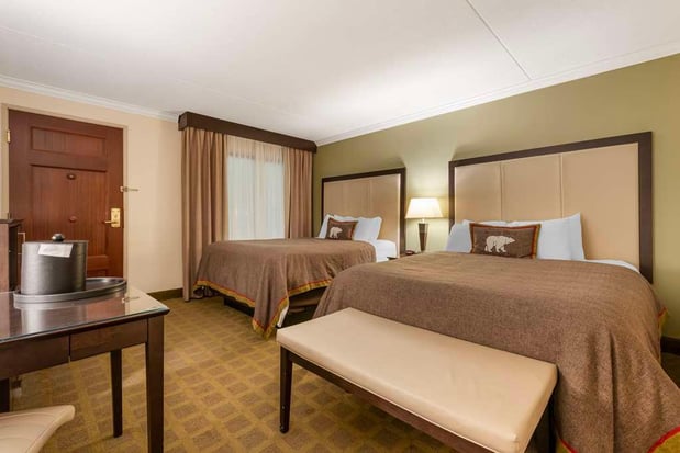 Images Best Western Plus White Bear Country Inn