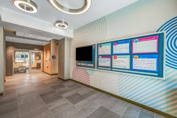 Images Tru by Hilton Lathrop