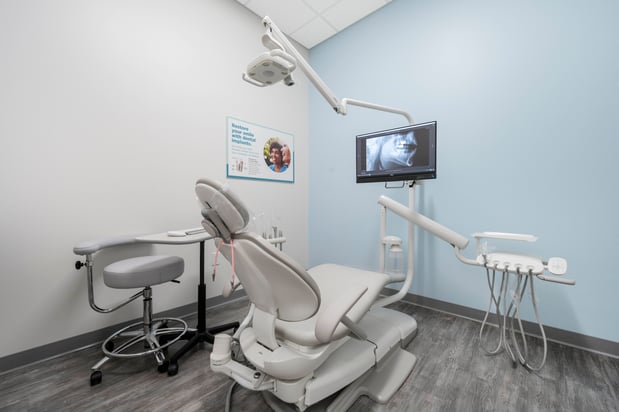 Images Valencia Modern Dentistry