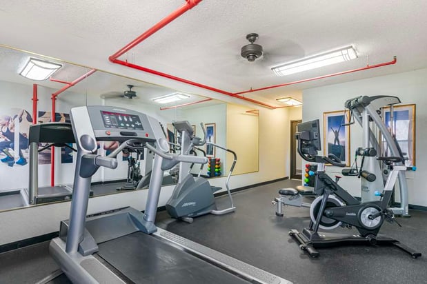 Images Best Western Plus Universal Inn