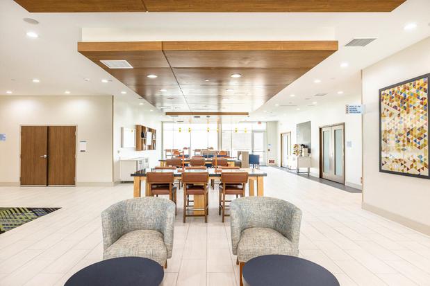 Images Holiday Inn Express & Suites San Jose – Silicon Valley by IHG