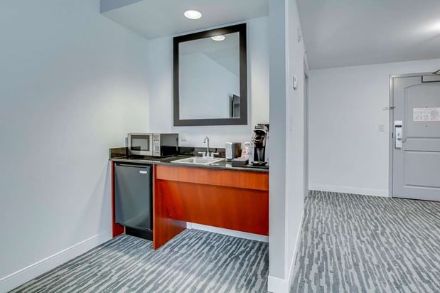 Images Hilton Garden Inn Louisville Northeast