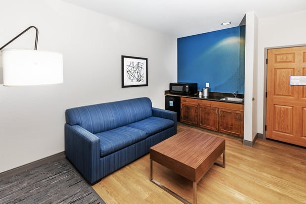 Images Holiday Inn Express & Suites Tulsa S Broken Arrow Hwy 51 by IHG