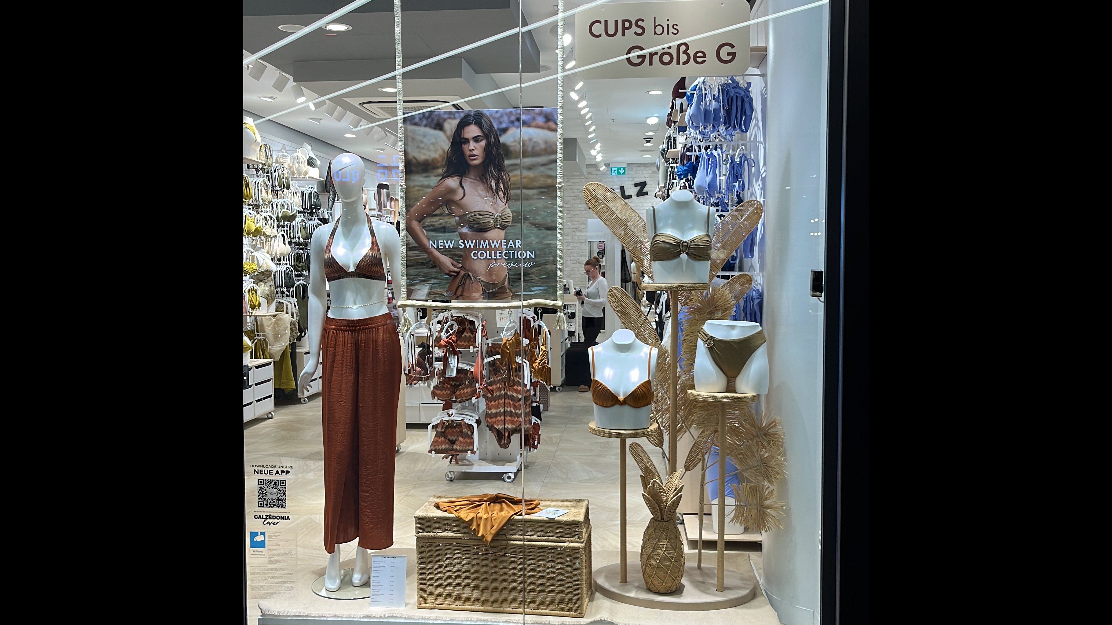 Calzedonia, TAMARA-DANZ-STRASSE 11 in Berlin