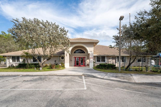 Images Acreage Montessori Academy