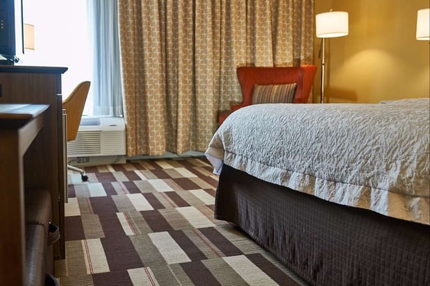 Images Hampton Inn Uniontown