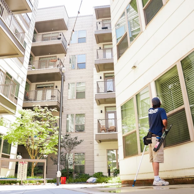 Images Window Hero Charlotte