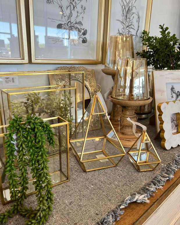 Images Miss Daisy's Home & Decor Co.