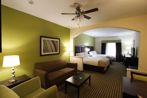 Images Holiday Inn Express & Suites Nacogdoches, an IHG Hotel