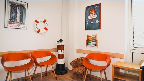 Kids Dental Care MVZ für Kinderzahnheilkunde - Dr. Piehlmeier & Dr. Hajek-Al-Khatar, Dr. Rodewald, Dr. Nemecek, Dr. Bratu, Dr. Cantz, Fr. Stankovic & Fr. Meretta, August-Exter-Straße 4 in München