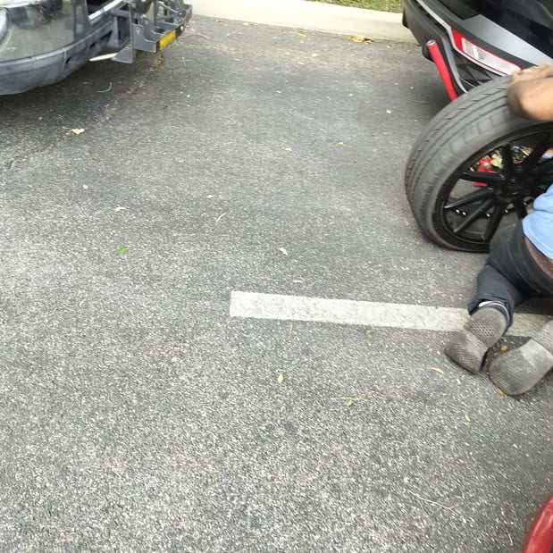 Images 24/7 Mobile Tire Repair Roadside Assistant