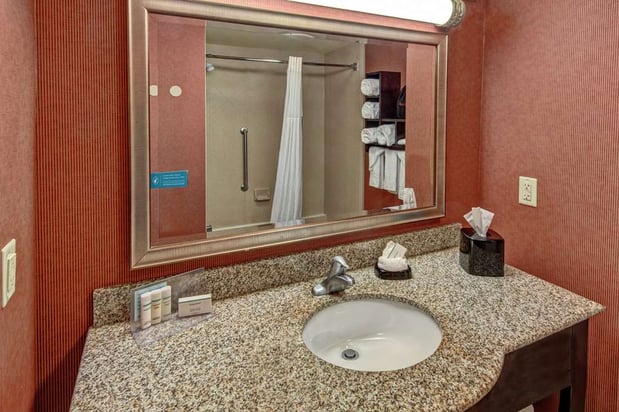 Images Hampton Inn Jacksonville-Anniston Area