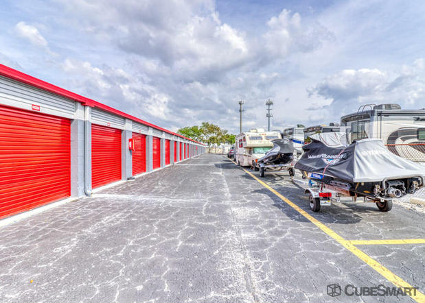 Images CubeSmart Self Storage