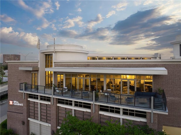 Images Hilton Garden Inn Charleston Waterfront/Downtown