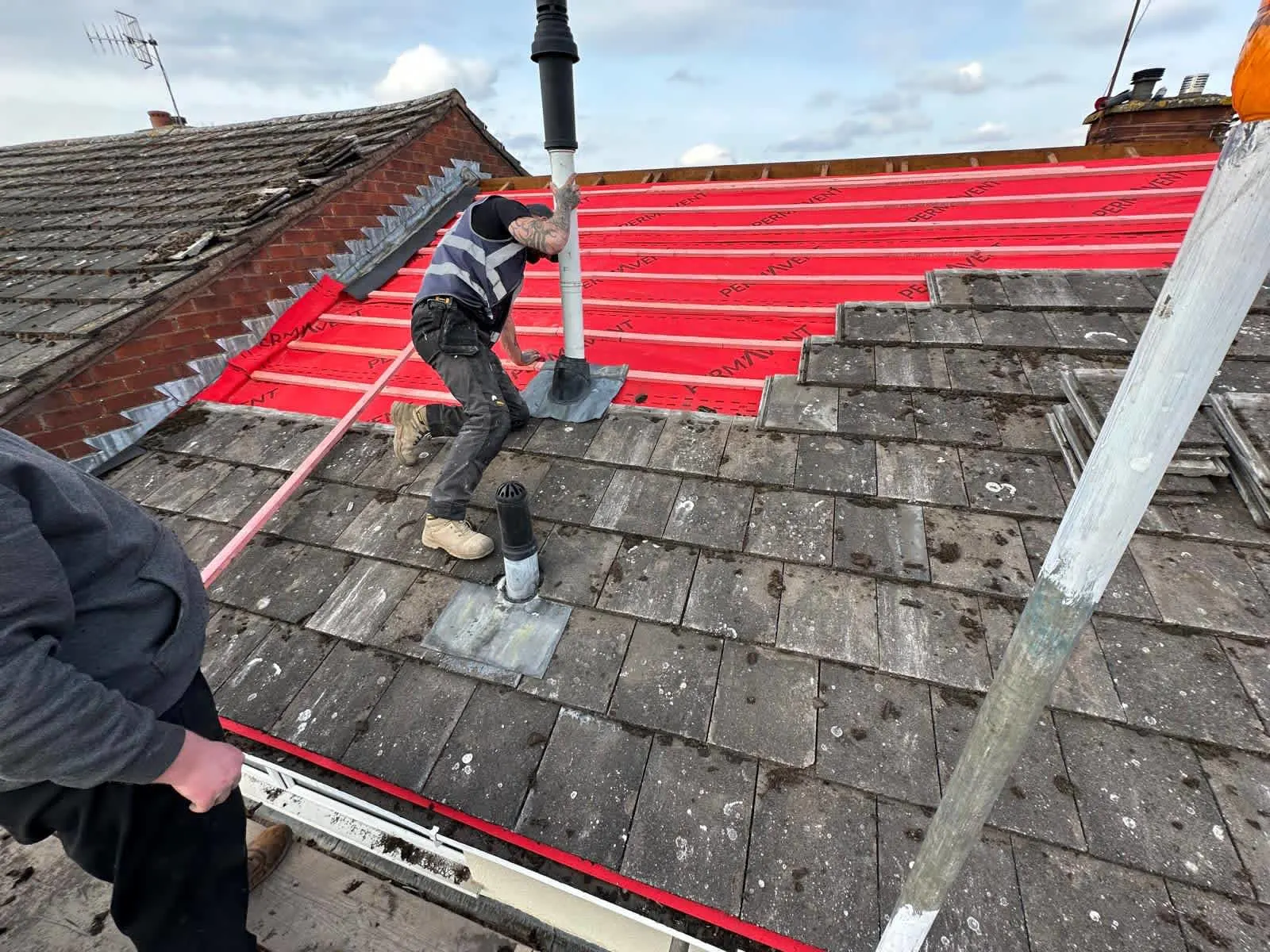 Images RedLine Roofing & Homes Ltd