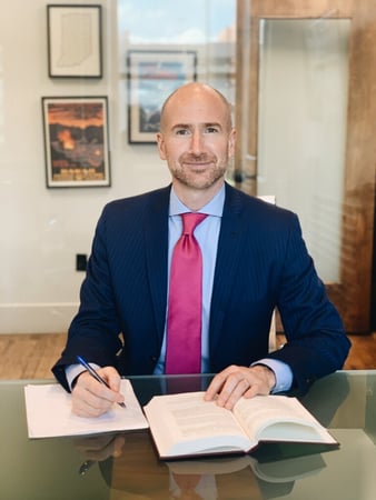 Images Rob King & Associates, Trial Lawyers