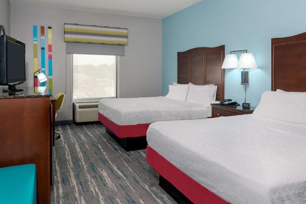 Images Hampton Inn and Suites-Winston-Salem/University Area NC