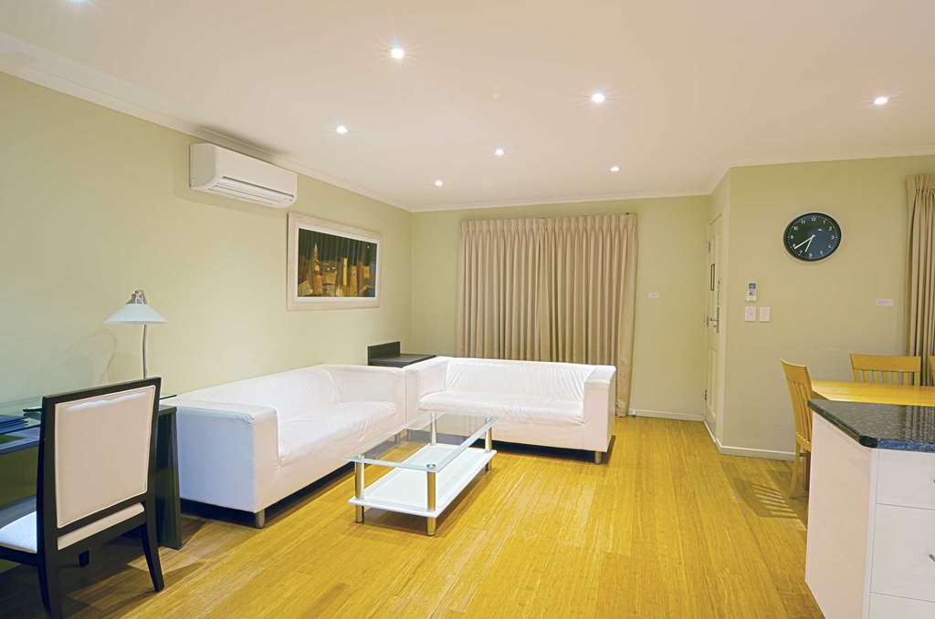 apartment Best Western Plus Buckingham International Melbourne (03) 9555 0011