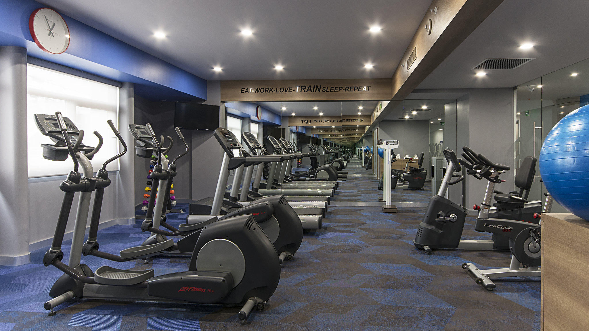 Images Holiday Inn Express Mexico - Toreo by IHG