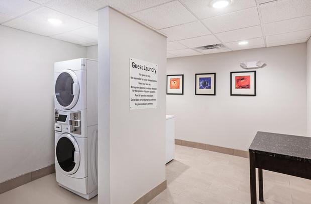 Images Holiday Inn Express & Suites Baton Rouge East by IHG