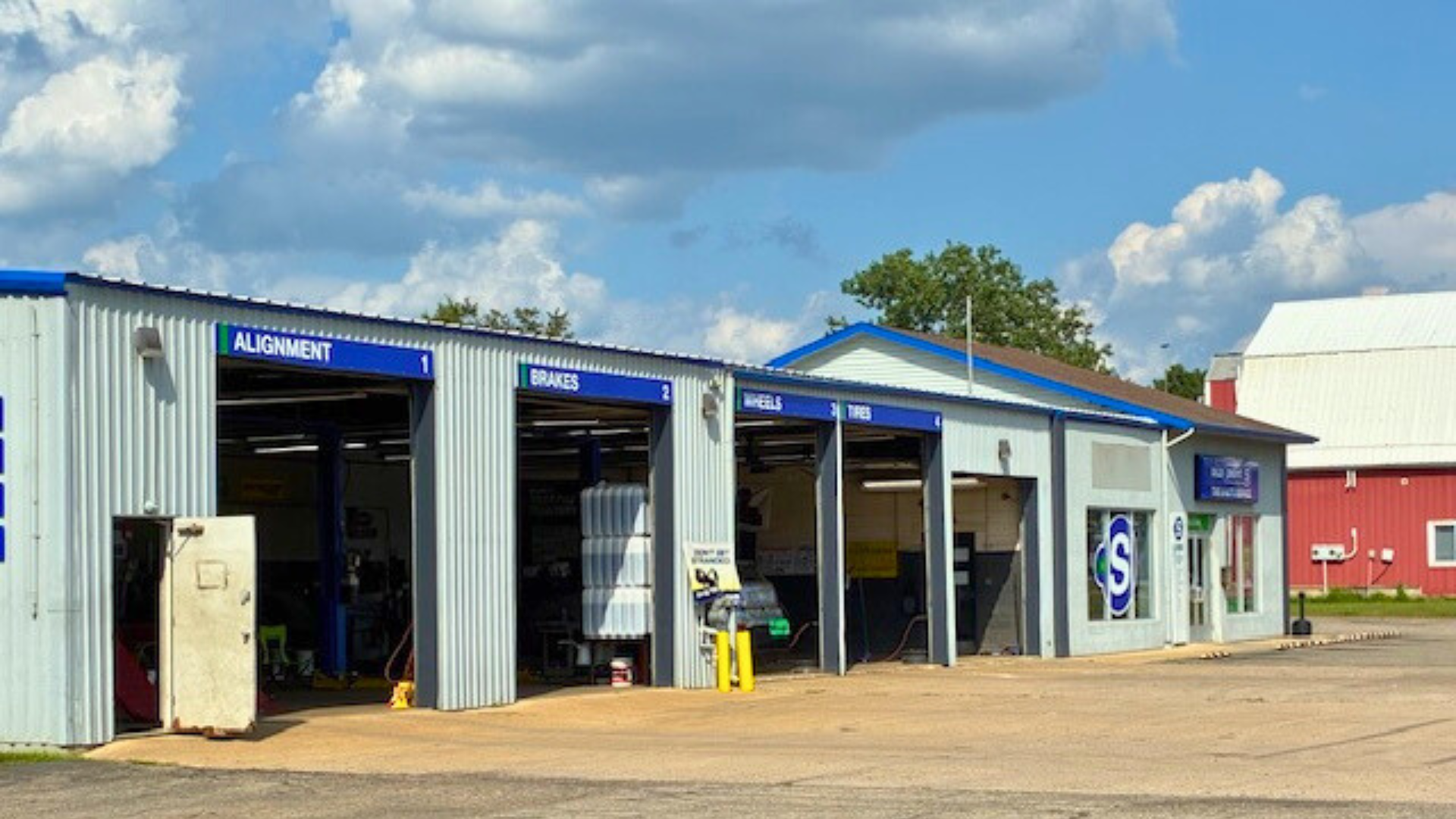 Gills Point S Tire & Auto Service Image