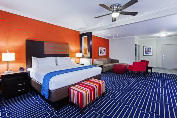 Images Holiday Inn Express & Suites Houston East by IHG