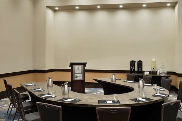 Images Embassy Suites by Hilton Syracuse Destiny USA