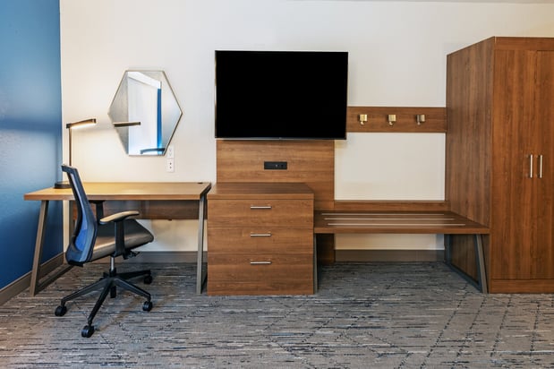 Images Holiday Inn Express & Suites Tulsa S Broken Arrow Hwy 51 by IHG