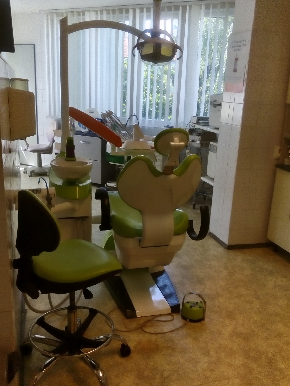 Images Artik Fogászati Centrum Dr. Varga Péter