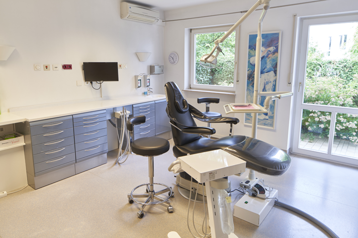 ADMANUM Dentalzentrum GmbH, Gärtnerstraße 28 in Lahr/Schwarzwald