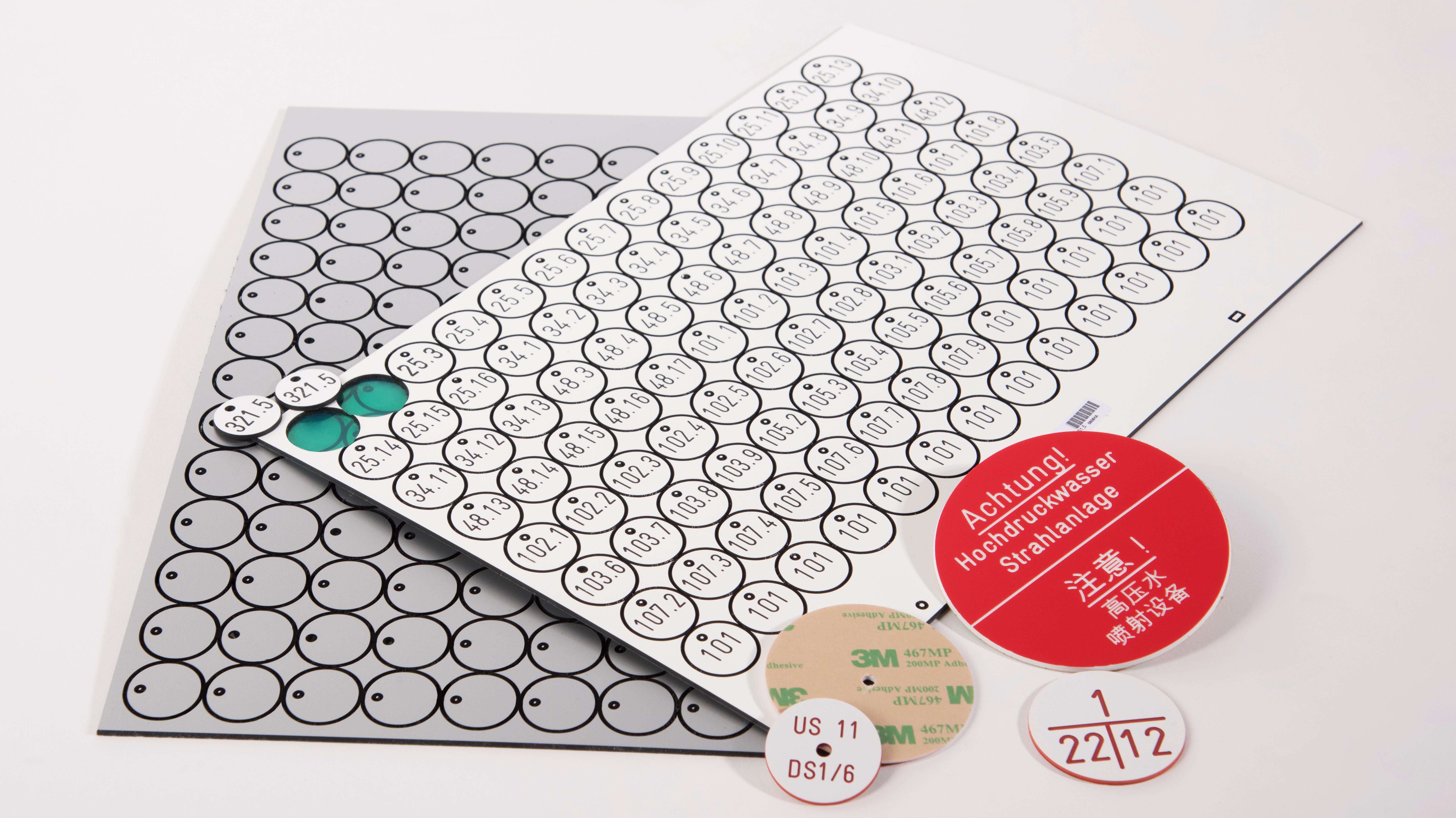 Schilderdienst Fink, Dewanger Strasse 37/1 in Essingen