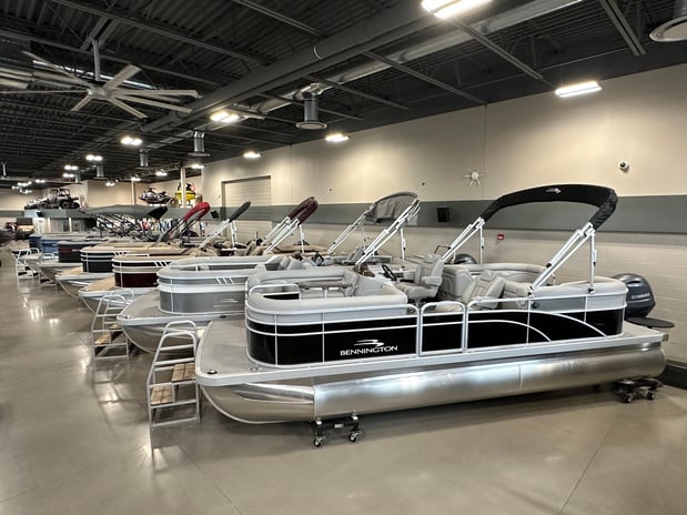 Images Vallely Sport & Marine