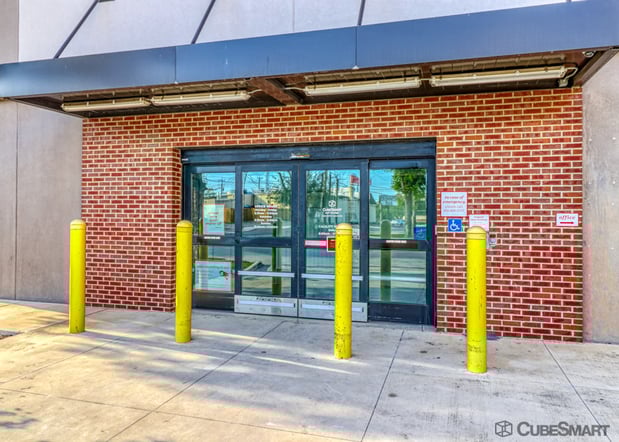 Images CubeSmart Self Storage