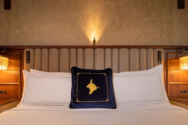 Images The Peregrine Omaha Downtown, Curio Collection by Hilton