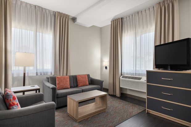 Images Candlewood Suites San Diego by IHG