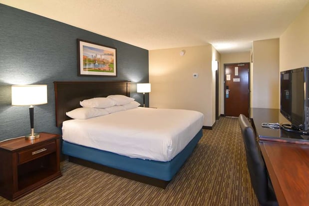 Images Best Western Plus Indianapolis North at Pyramids