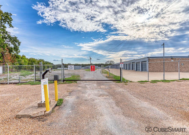 Images CubeSmart Self Storage