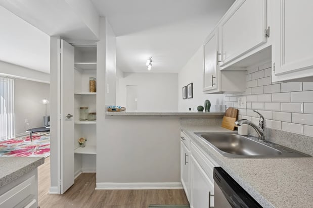 Images ReNew Odenton apartments
