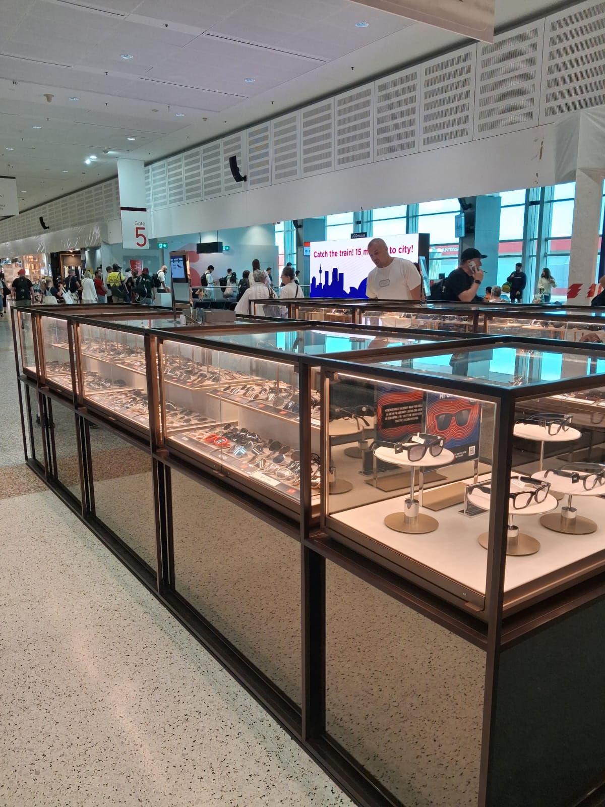 Images Sunglass Hut Sydney Qantas Domestic Terminal