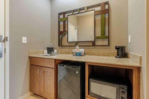 Images Hampton Inn Alamosa, CO