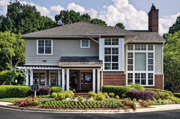 Images Camden Lake Pine Apartments