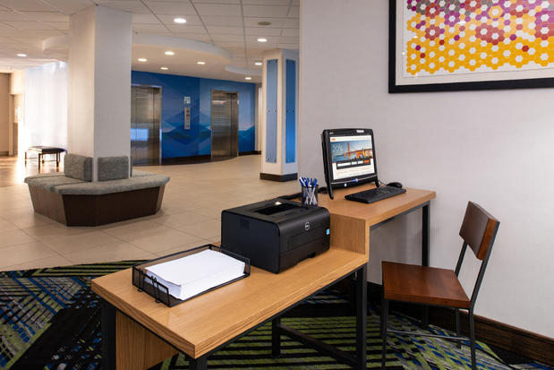 Images Holiday Inn Express Towson Baltimore N by IHG
