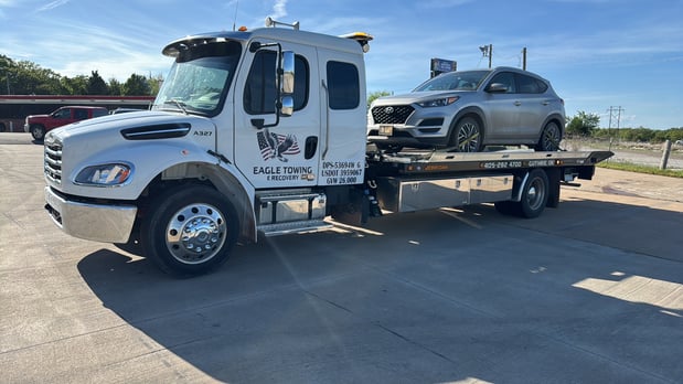 Images Eagle Towing & Recovery