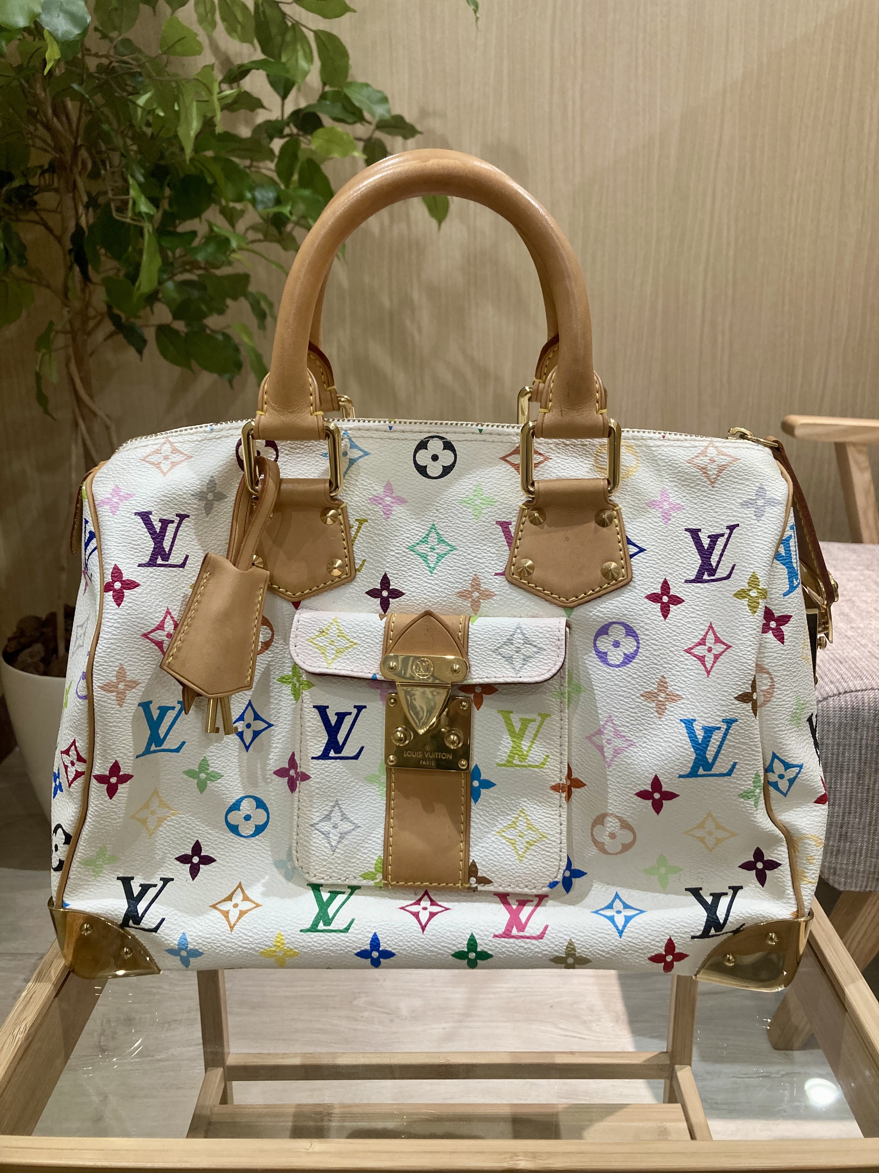 Images KOMEHYO（コメ兵）買取センター大丸須磨