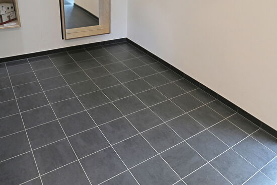 Bau- und Fliesen Herzberg GmbH & Co. KG, Lise-Meitner-Str. 9 in Kiel