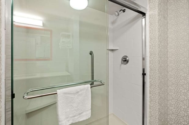 Images Hampton Inn & Suites Fairbanks