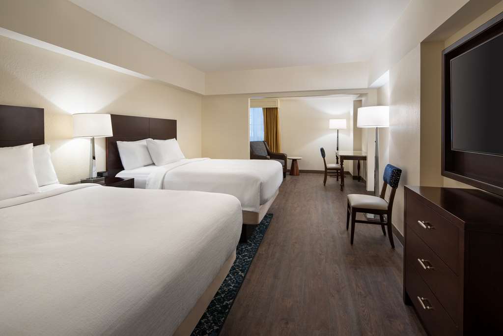 Guest room Embassy Suites by Hilton New Orleans New Orleans (504)525-1993
