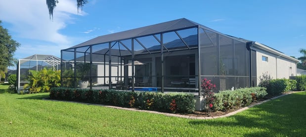 Images New Model Home and Pool Builders