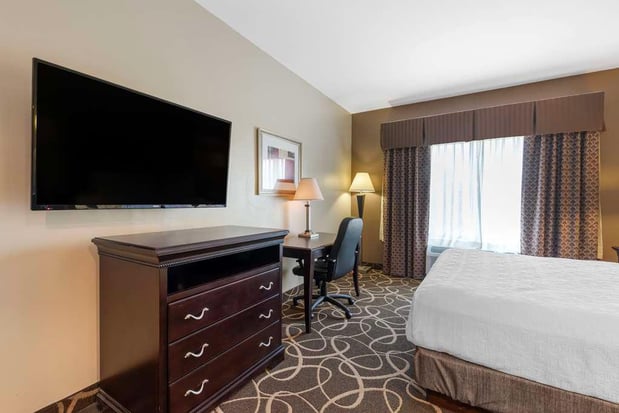 Images Best Western Plus Eau Claire Conference Center
