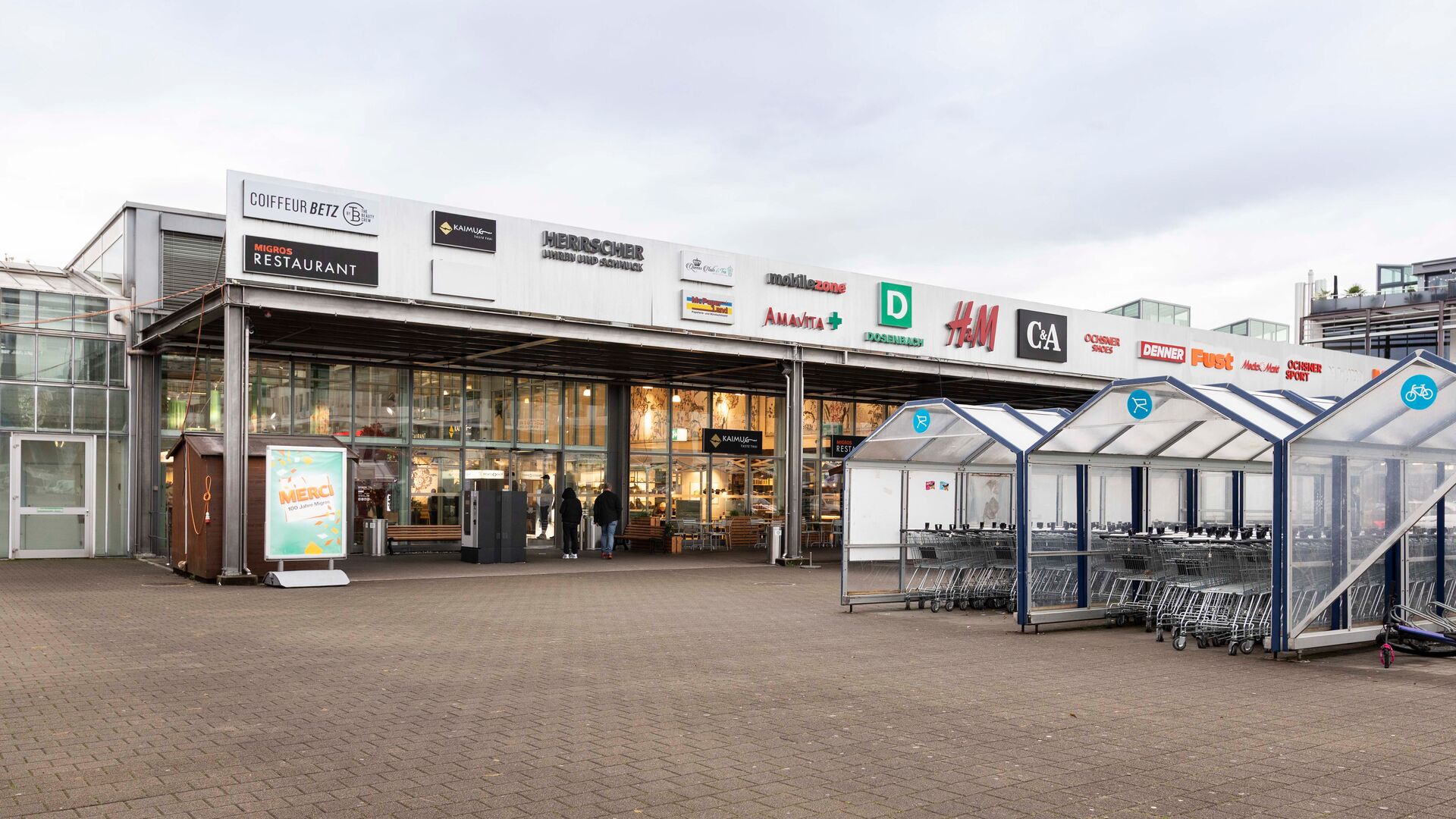 Bilder Amavita Apotheke Bülach (ehemals Sun Store Bülach)